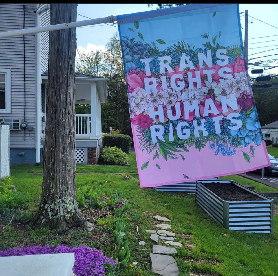 Trans Rights Are Human Rights Flag – Paraíso Plant Studio