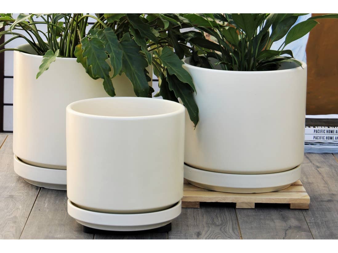 modern planter with saucer 14in White Modern Planter with Saucer
