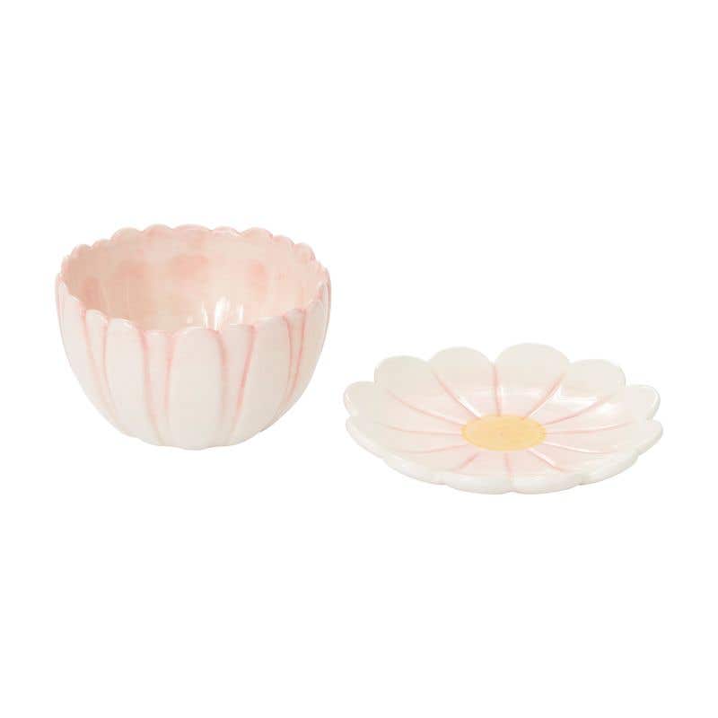Flower shaped planters in pink with flower pot and saucer.