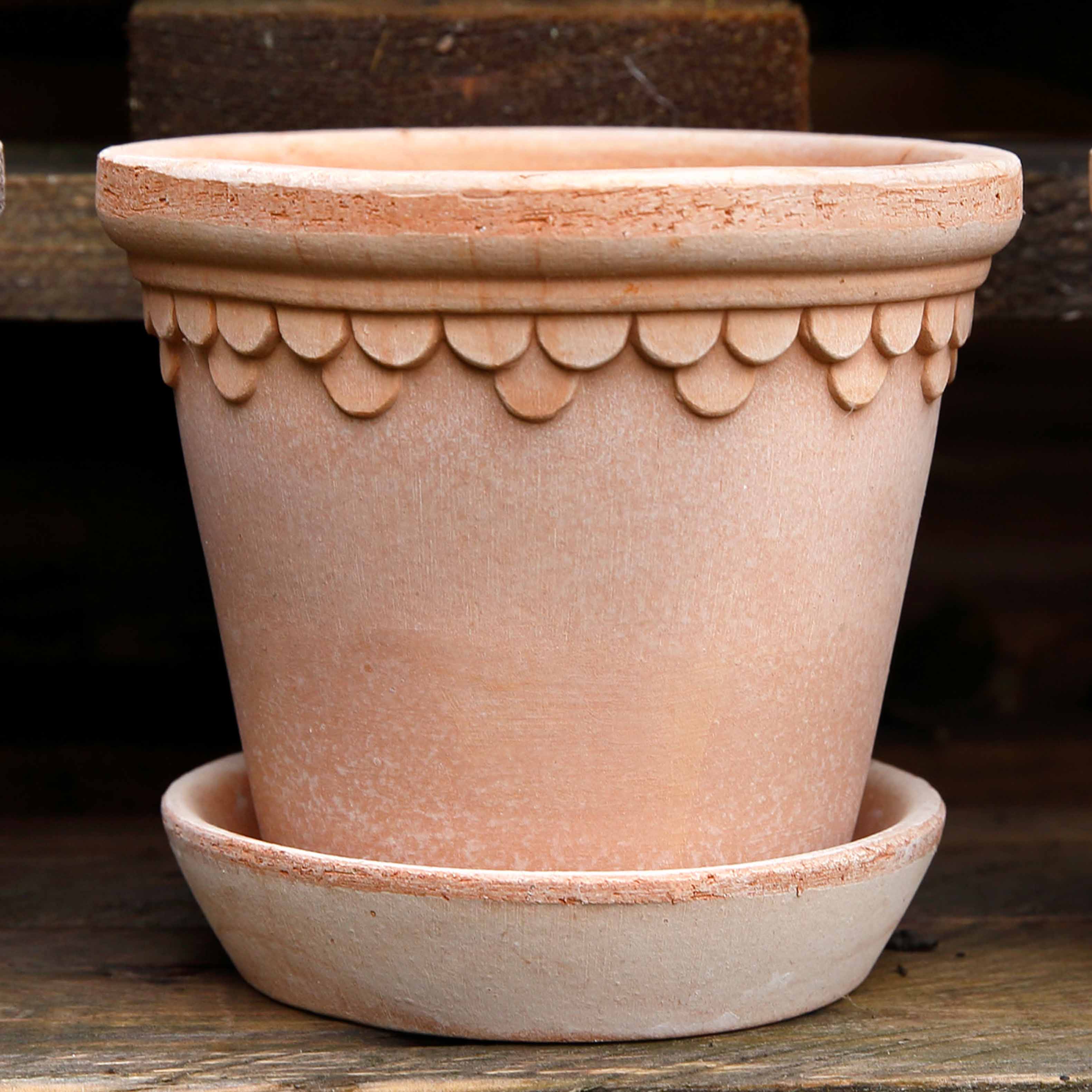 pale pink plant pot Castle Pot & Saucer Rosa